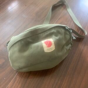 Fjallraven Fanny pack olive green